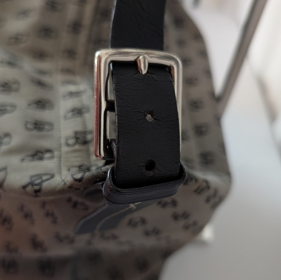 Dooney & Bourke Signature Black and Gray Vintage Large Shoulder Tote. - Picture 6 of 14
